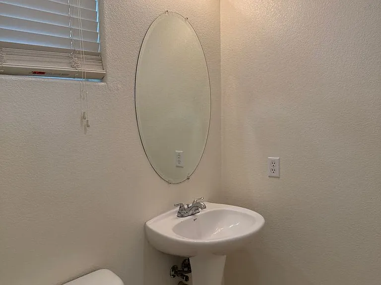 2931 Logansport Way — Photo 24