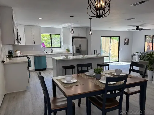 9211 Todos Santos Dr, Santee, CA 92071
