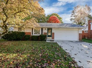 14726 Stonehouse Ave, Livonia, MI 48154
