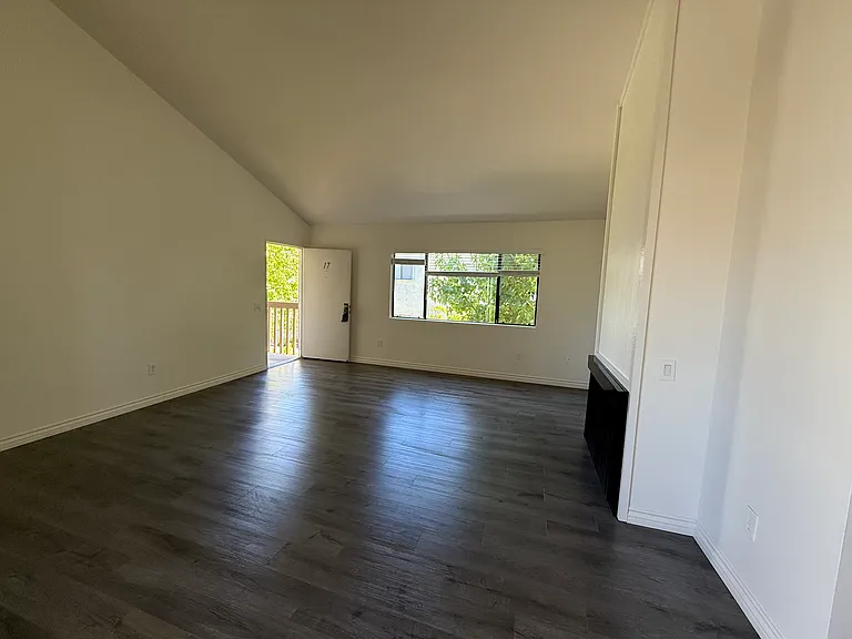 16885 Lynn Ln #17 — Photo 4