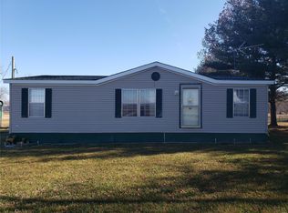 1404 Cricket Ln, Greenville, IL 62246