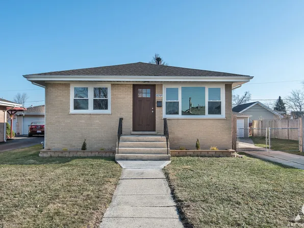 10309 Leslie Ln, Chicago Ridge, IL 60415