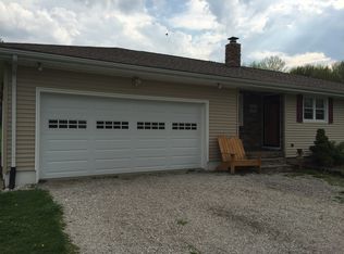 1064 Garrison Rd, Ashtabula, OH 44004