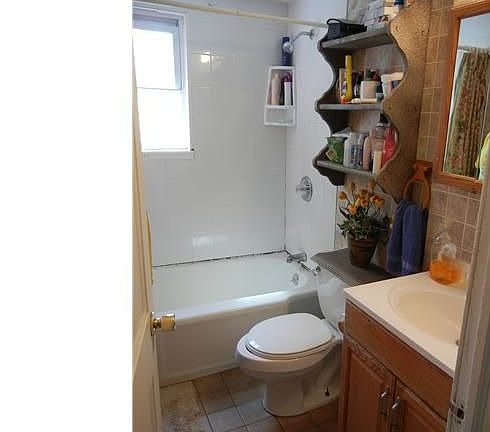 5th image of 389 Forbes St