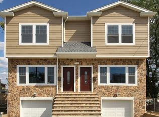 402B Williams Ave #B, Hackensack, NJ 07601