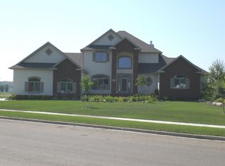 3901 Edgewater Pl SE, Mandan, ND 58554