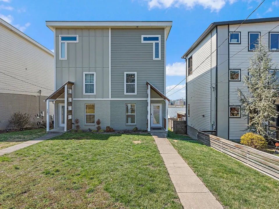126D Fern Ave