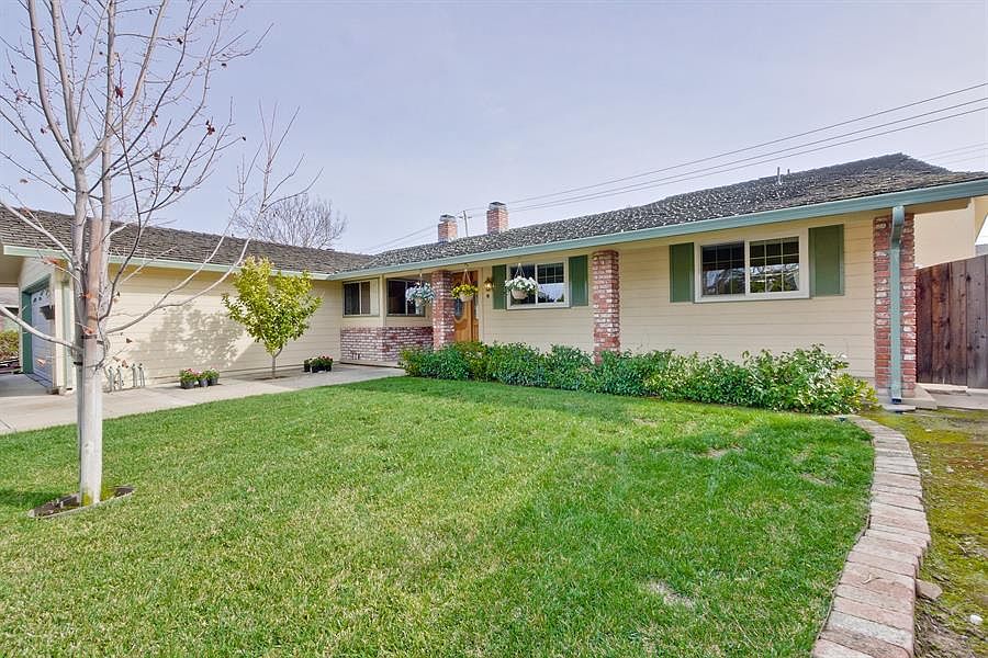 1st image of 812 Corvallis Dr