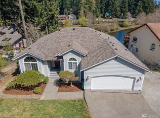 18822 McGhee Dr E, Bonney Lake, WA 98391