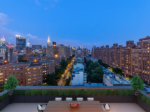 2nd image of 500 W 25th St
