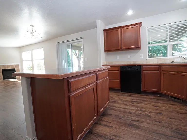 2934 NW 11th Ave — Photo 14
