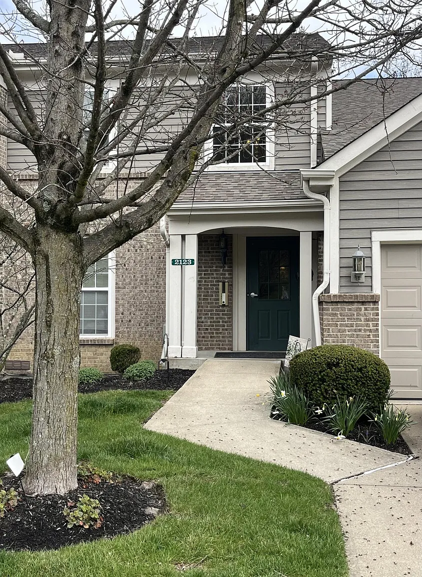 2123 Clareglen Ct Unit 204 photo 1