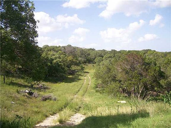 3rd image of 700 Oak Meadow Ln