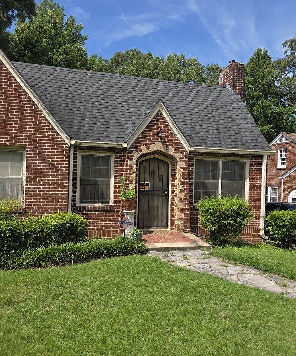 2nd image of 2294 Venetian Dr SW
