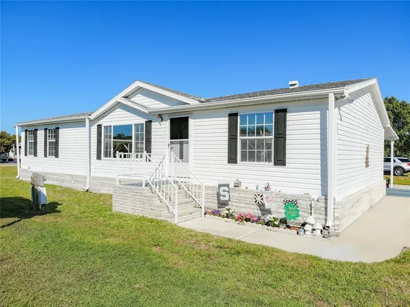 157 Orangewood Dr, Lake Wales, FL 33898