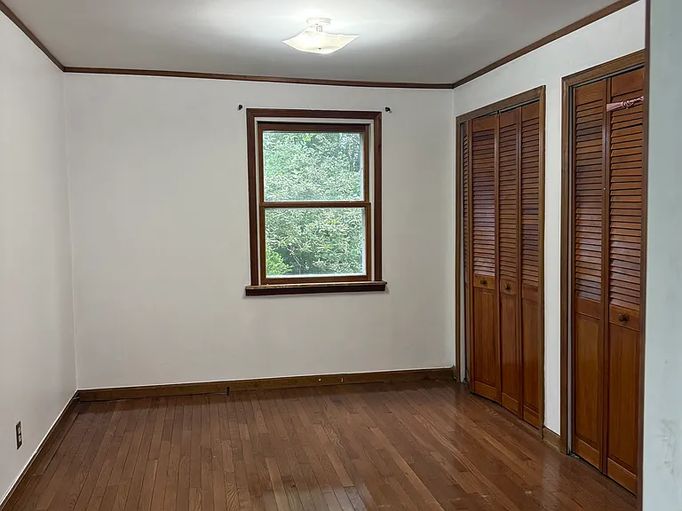 4 Linden Ave — Photo 16