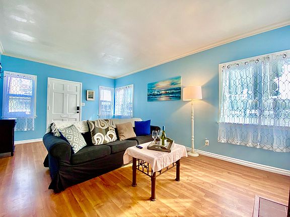 2nd image of 223 32nd St