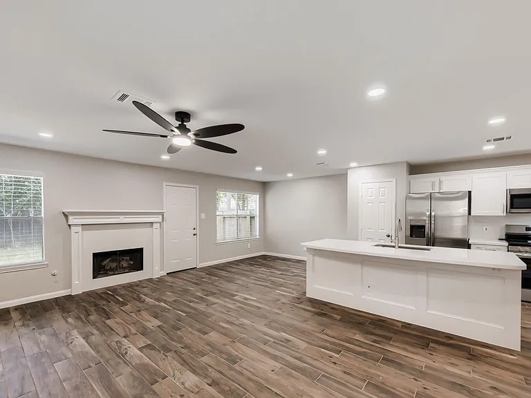 11 Wineberry Pl — Photo 3