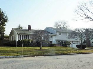 50 Blue Ridge Rd, Cranston, RI 02920