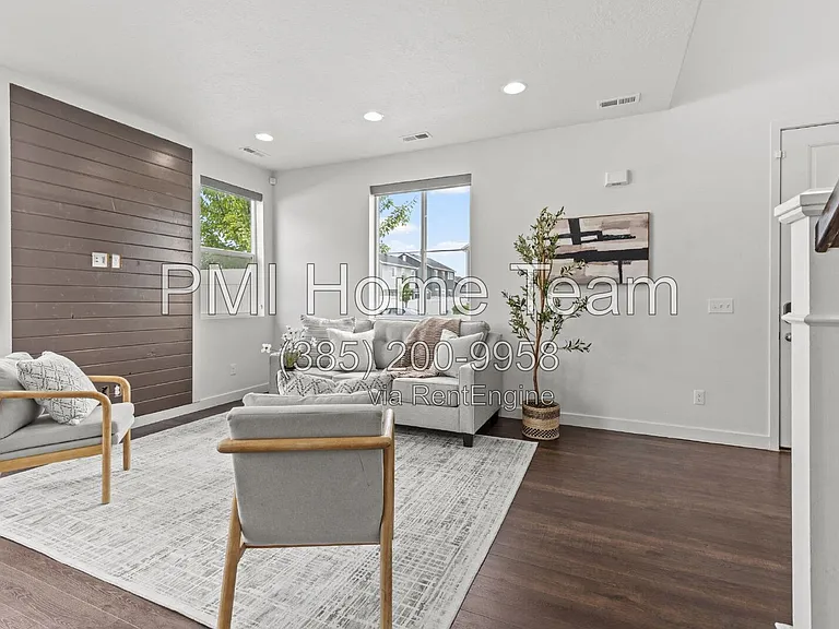 1812 W Parkview Dr — Photo 10