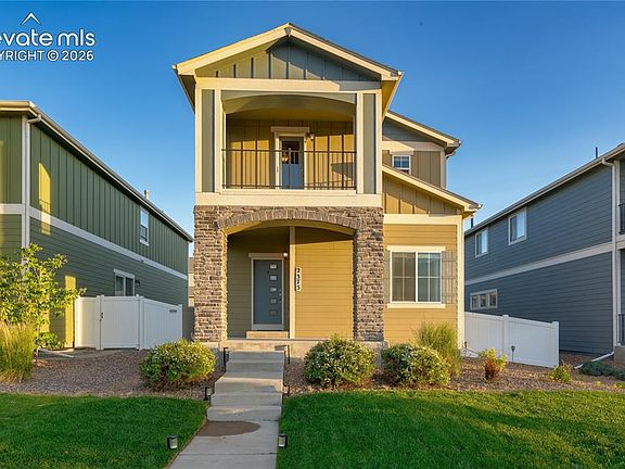 3rd image of 2375 Falkirk Dr