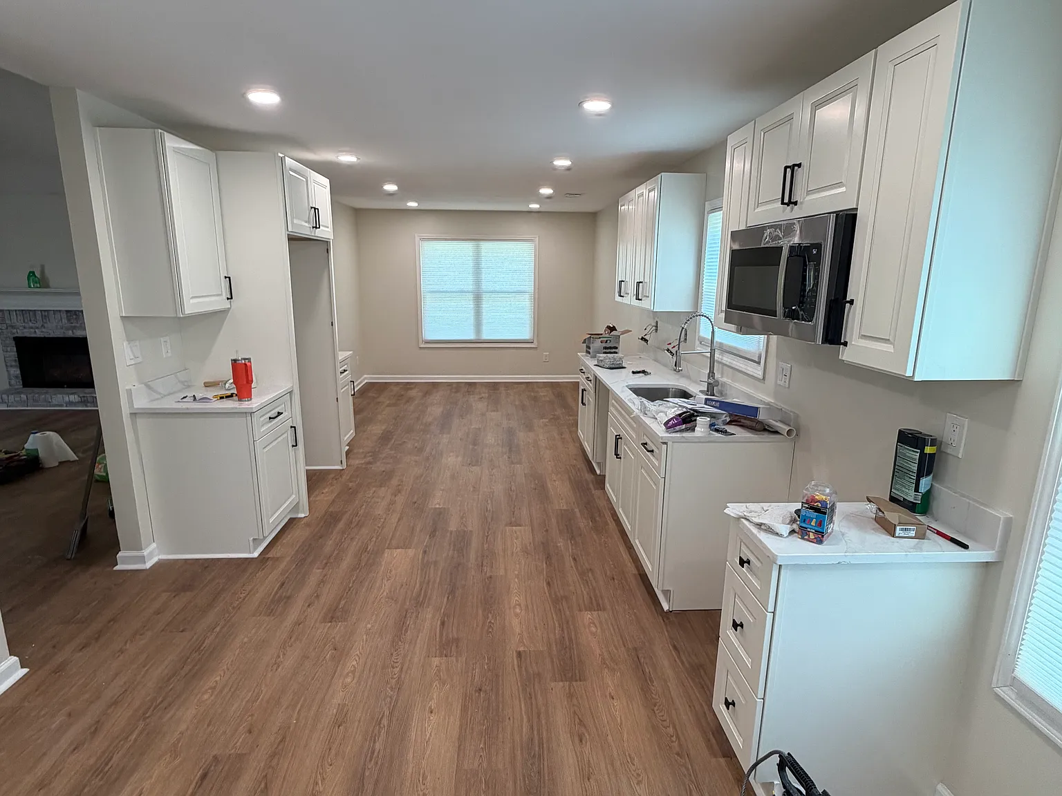4 bed, 1900 sqft, $2,950 — Photo 2