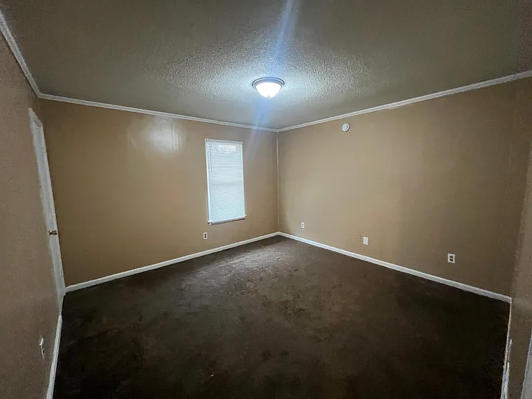 2413 Baywood Dr — Photo 7