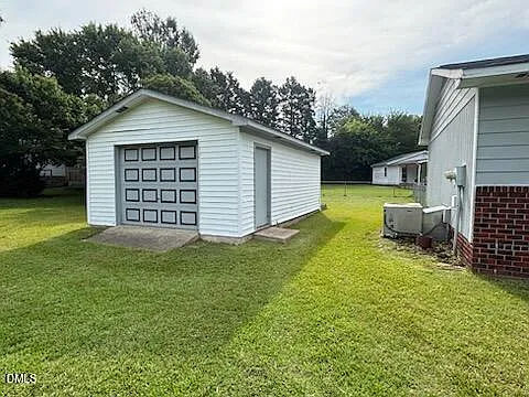 325 Wendell Falls Pkwy — Photo 3