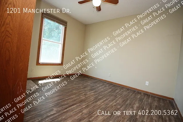 1201 Manchester Dr — Photo 27