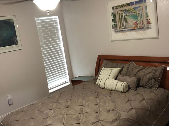 5th image of 310 Taylor Ave #C-15