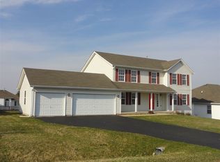 691 Rosemare Dr, Roscoe, IL 61073