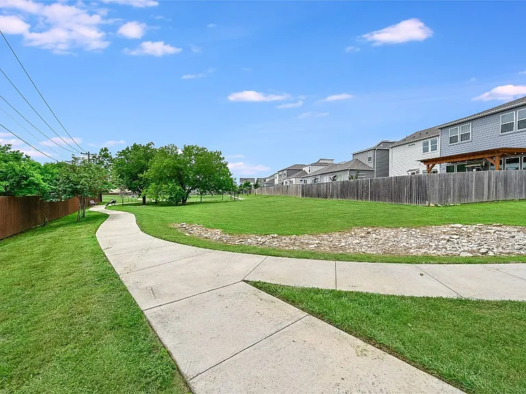 15109 Casbah Dr — Photo 35