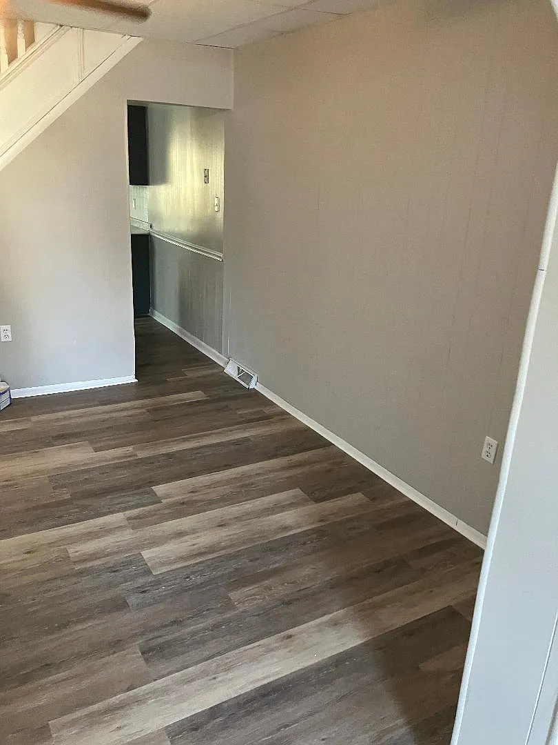 2 bed, 1100 sqft, $1,250 — Photo 4