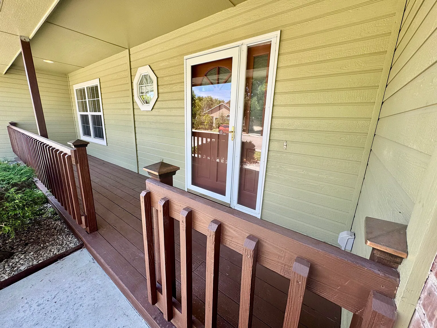 4 bed, 2.5 bath, 2191 sqft, $3,295 — Photo 4