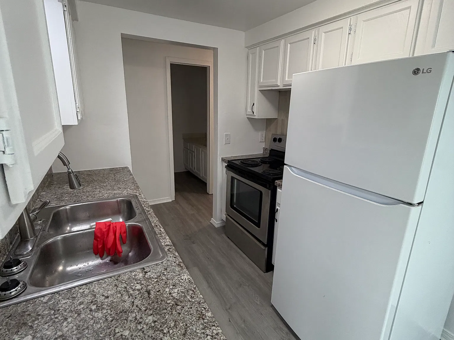 3 bed, 1144 sqft, $1,300 — Photo 4