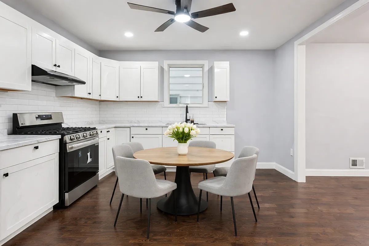 Building Photo - 66 Hoover Ave #1R