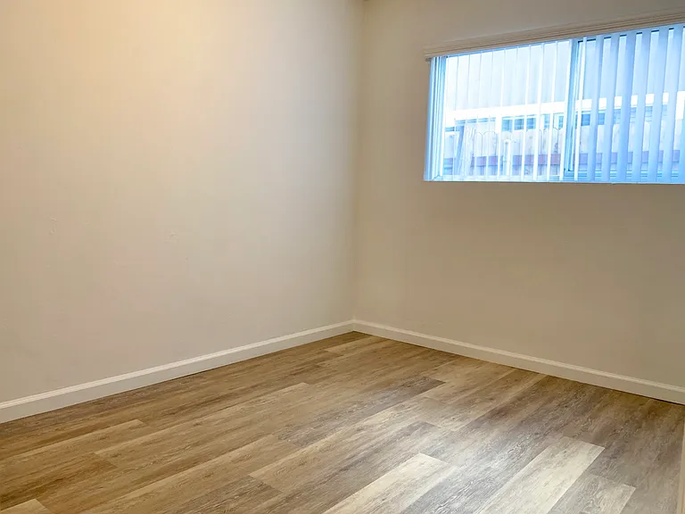 Bedroom (1)