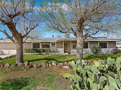 22406 Miramot Rd, Apple Valley, CA, 92308