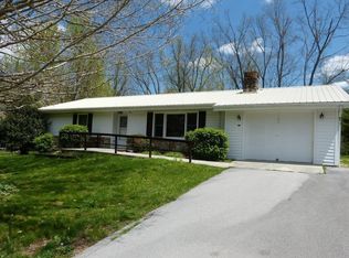 147 Upper Meadows Rd, Pleasant Hill, TN 38583