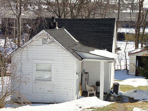 2nd image of 132 E Pike St