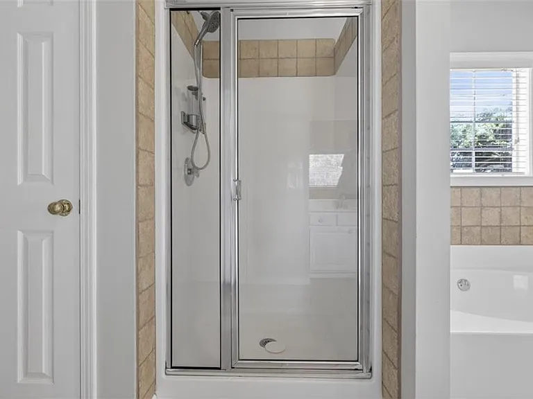 28 Stonehenge Ct — Photo 39