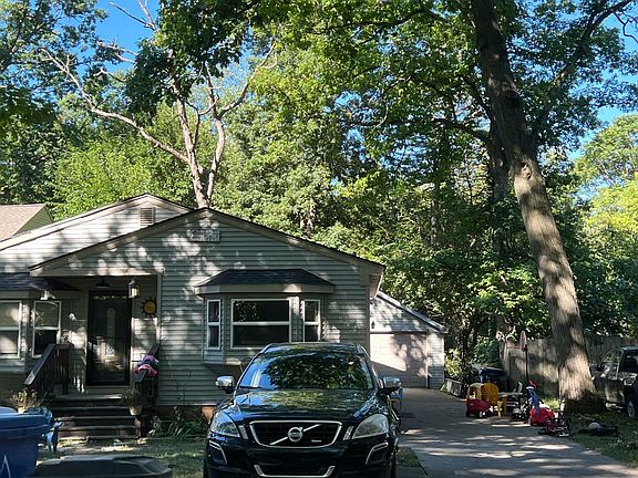 2nd image of 4131 Lotus Dr