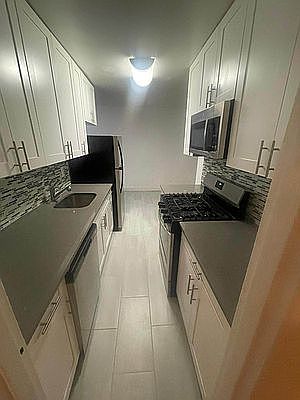 3rd image of 83-09 Lefferts Blvd APT 66N