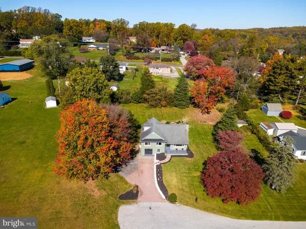 109 E Clearview Dr, Coatesville, PA 19320
