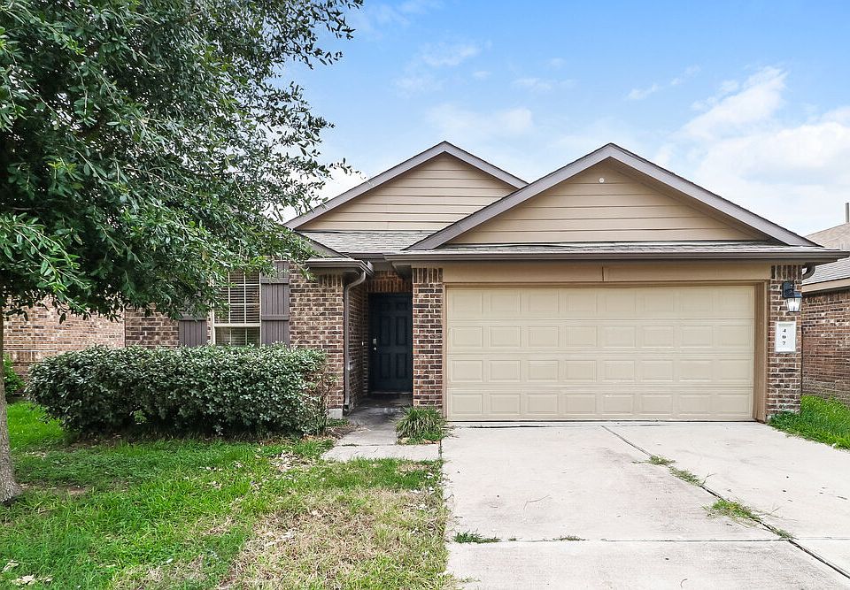 1st image of 407 Ashley Falls Ln