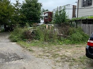 5230 Hawthorne St, Philadelphia, PA 19124