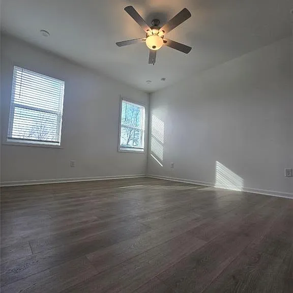 6009 Haviland Aly — Photo 11