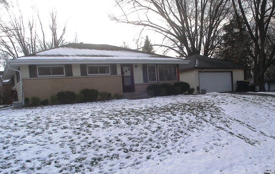 1st image of 5007 W Parkland Ave