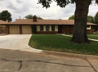 1101 Live Oak Dr, Midwest City, OK 73110