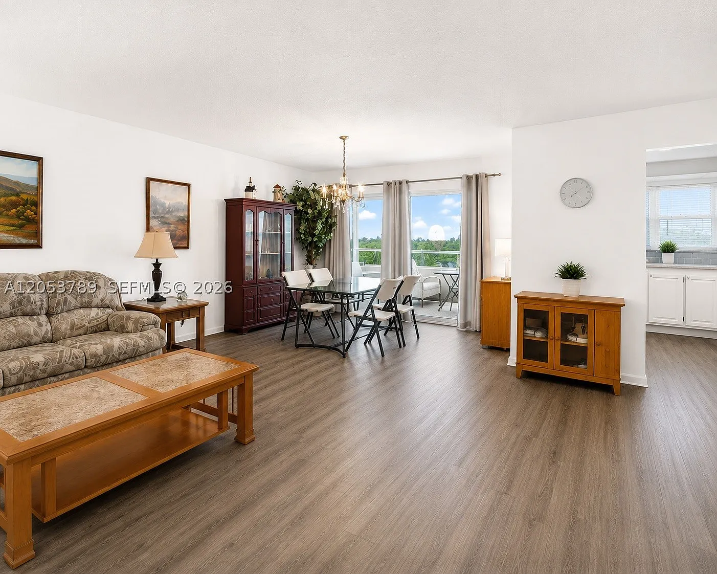 1 bed, 1.0 bath, 760 sqft, $1,400 — Photo 1